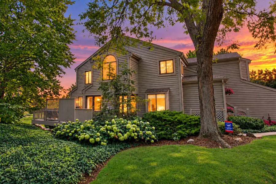 873 W Longmeadow Court, Lake Barrington, IL 60010 - #2
