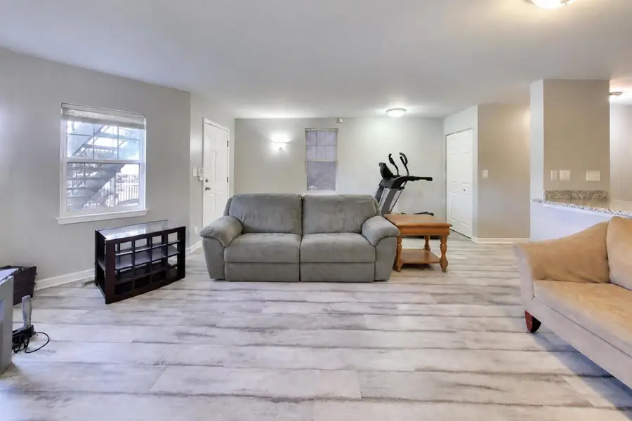 651 W Division Street #A, Chicago, IL 60610 - #3
