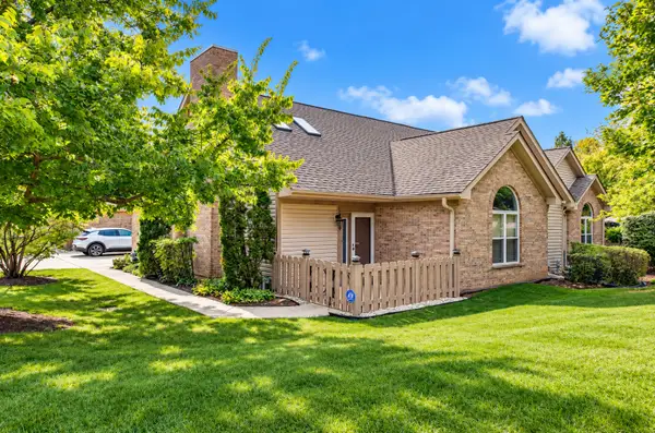 183 Canterbury Court, Bloomingdale, IL 60108