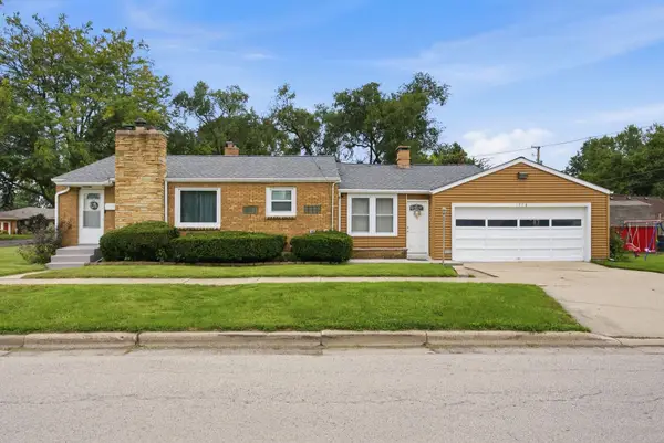 1270 Van Street, Elgin, IL 60123