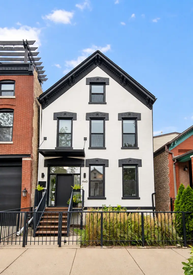 1940 W Superior Street, Chicago, IL 60622 - #1