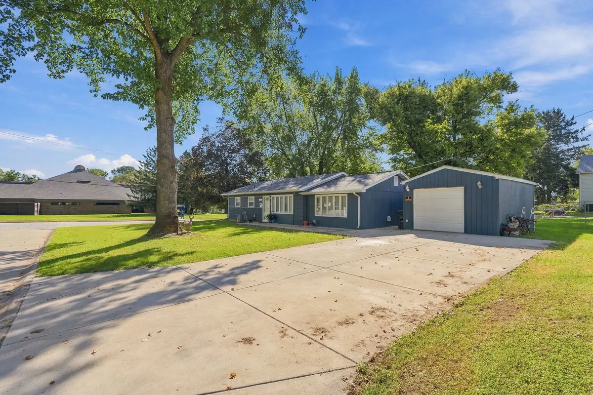 2916 28th Avenue, Rock Island, IL 61201 - #1