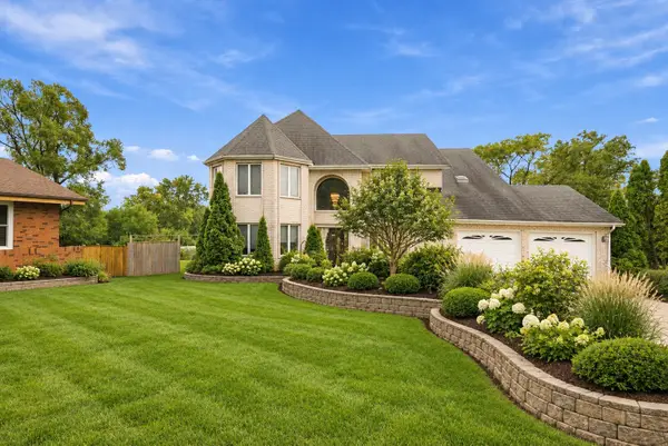 9727 S Meryton Court, Palos Hills, IL 60465