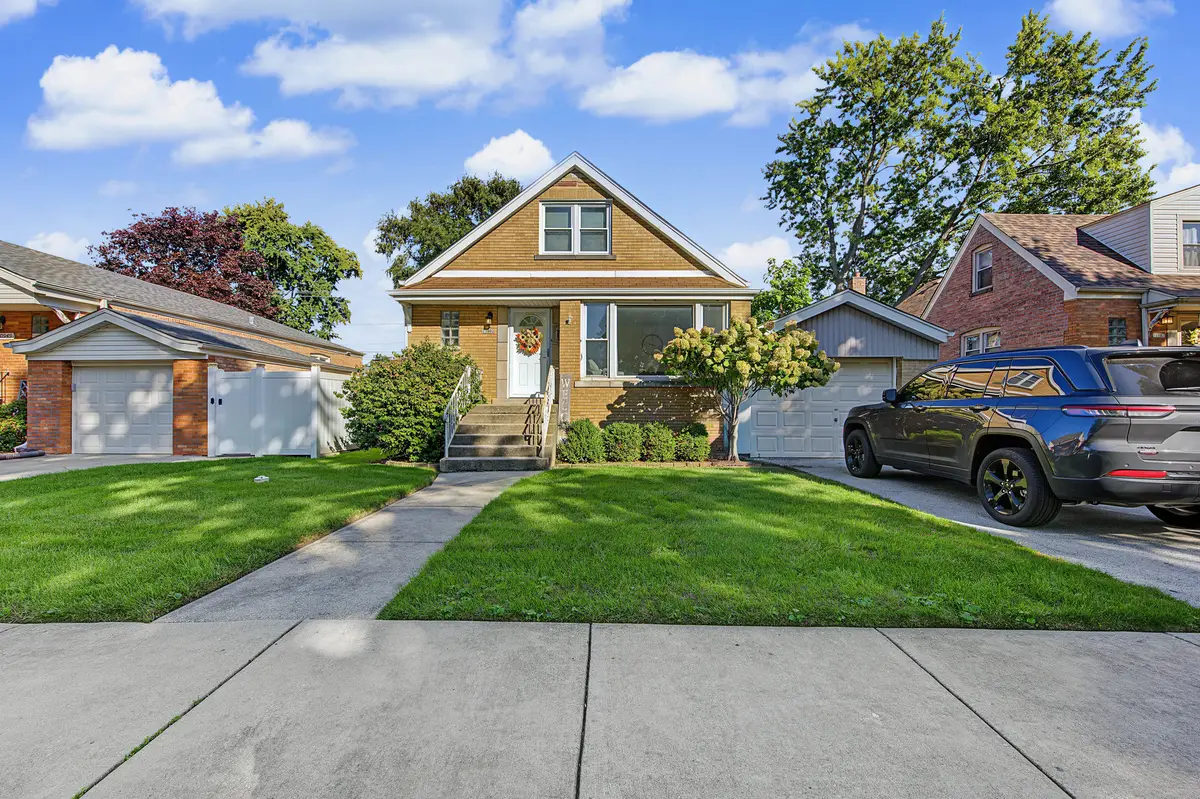 11003 S Tripp Avenue, Oak Lawn, IL 60453 - #1