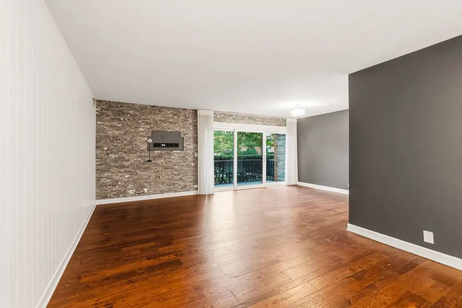 101 Lake Hinsdale Drive #108, Willowbrook, IL 60527 - #2