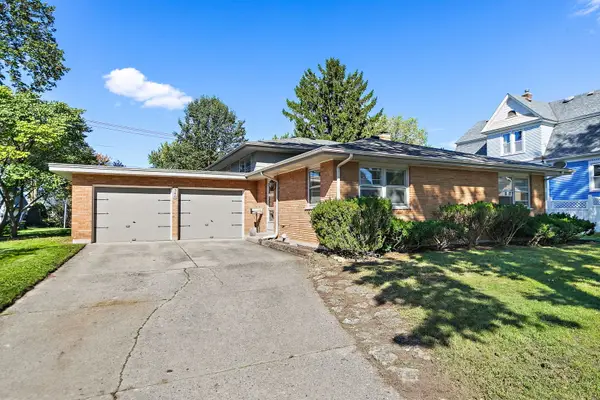 340 Illinois Street, Dundee, IL 60118