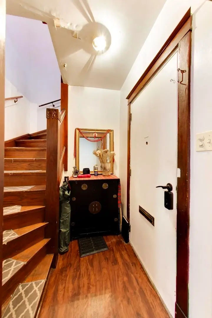 4132 N Maplewood Avenue, Chicago, IL 60618 - #3