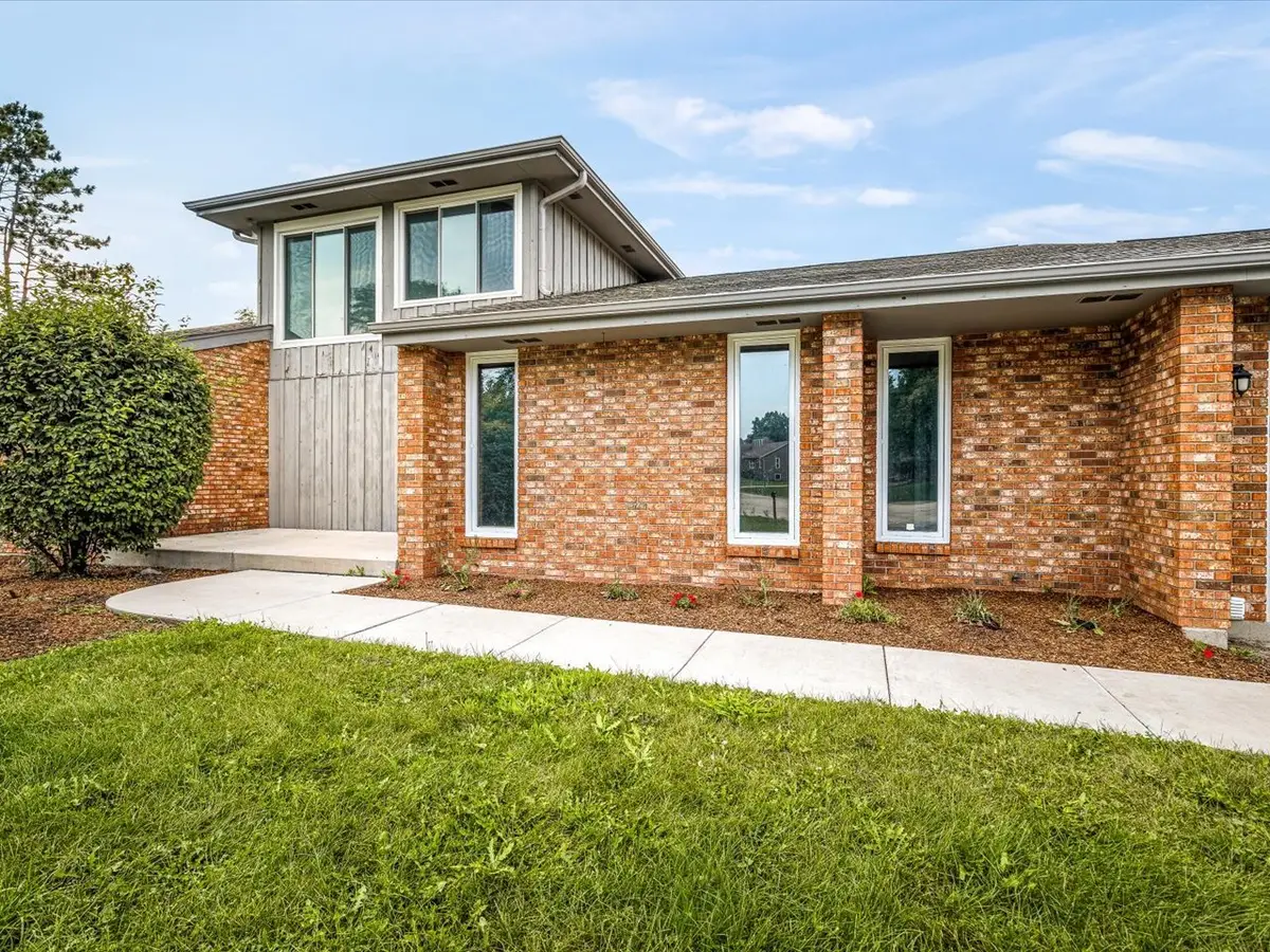 6022 Fireside Drive, Rockford, IL 61114 - #1
