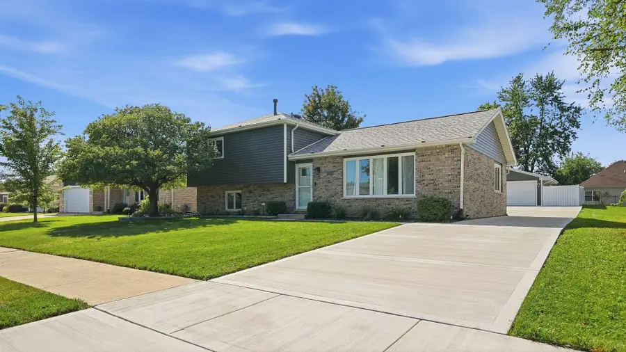 25712 S Mccorkle Avenue, Monee, IL 60449 - #2