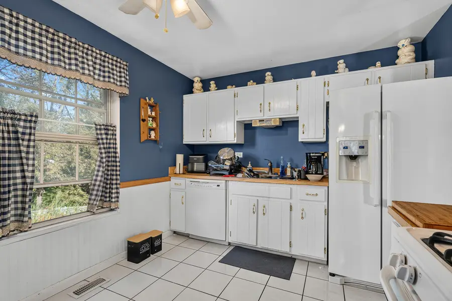 20519 S Acorn Ridge Drive, Frankfort, IL 60423 - #3