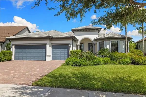 6907 Cocoplum Street, Naples, FL 34114