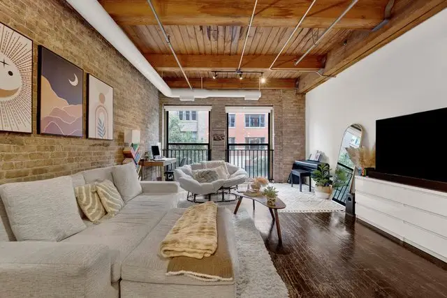 225 W Huron Street #211, Chicago, IL 60654 - #3