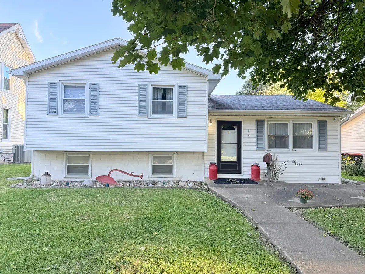 104 E North Street, Leroy, IL 61752 - #1