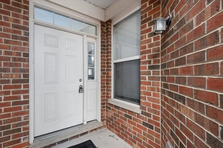 1690 Buckingham Drive, Des Plaines, IL 60018 - #2