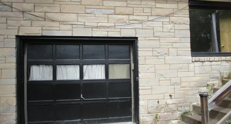 1518 W 10th Street, Davenport, IA 52804 - #3