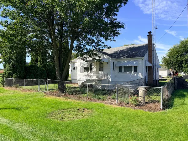 409 Oak Street, Cedar Point, IL 61316