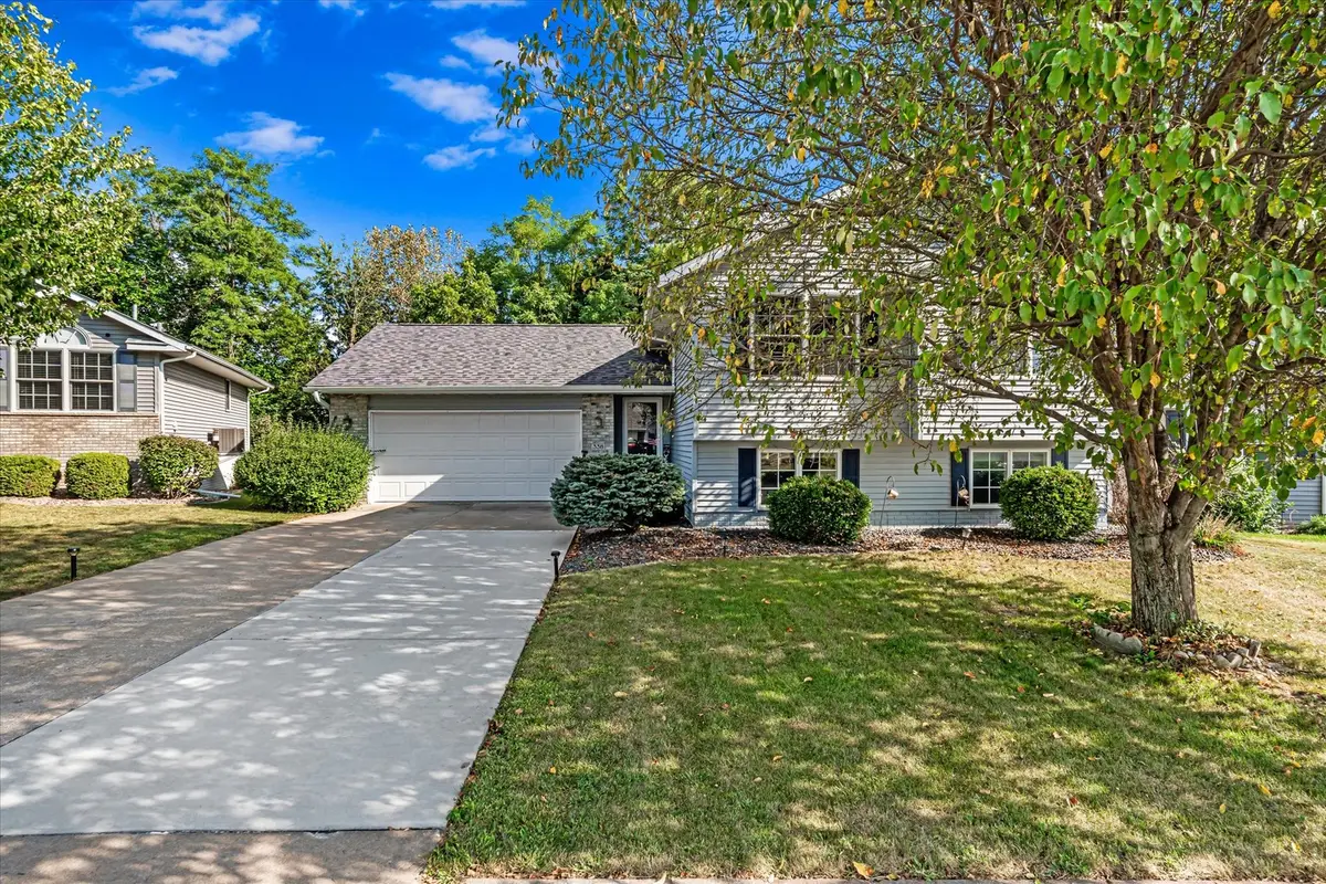 338 44th Avenue, East Moline, IL 61244 - #1