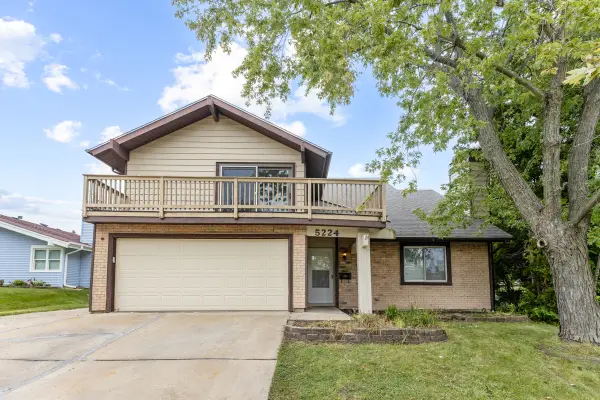 5224 Arlington Circle, Hanover Park, IL 60133