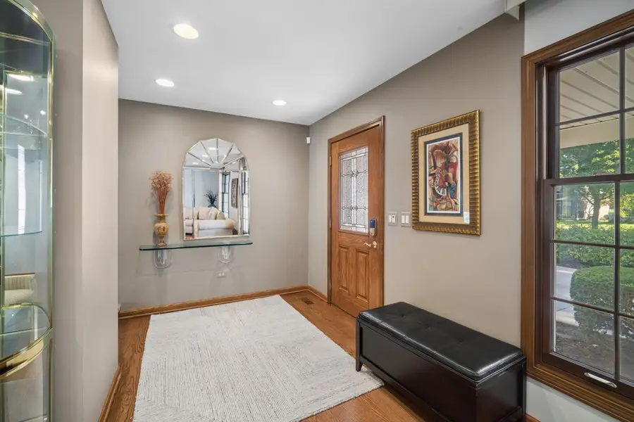 3220 N Volz Drive W, Arlington Heights, IL 60004 - #3
