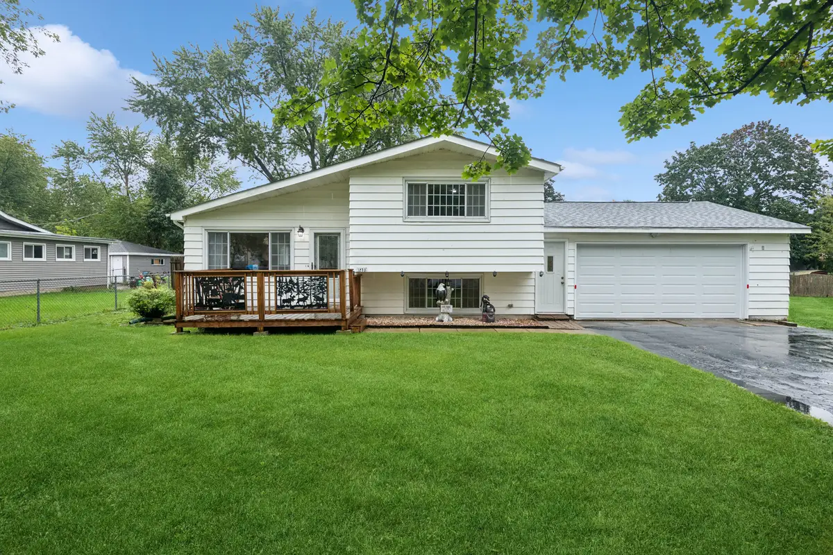 1233 N Lake Shore Drive, Round Lake Beach, IL 60073 - #1