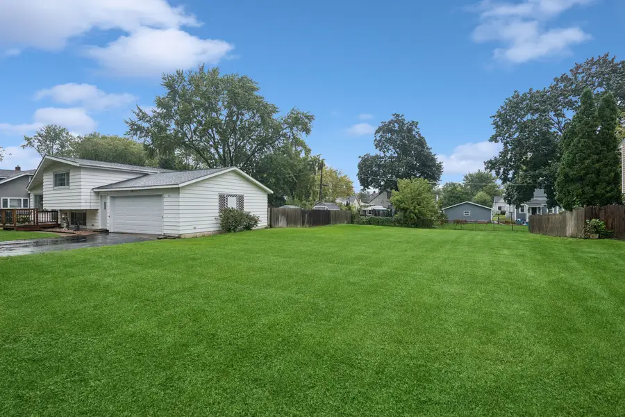 1233 N Lake Shore Drive, Round Lake Beach, IL 60073 - #2