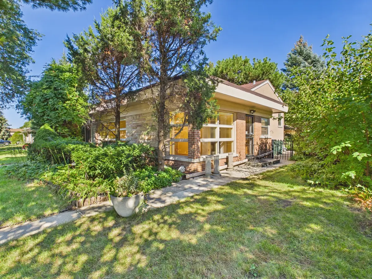 7307 N Karlov Avenue, Lincolnwood, IL 60712 - #1