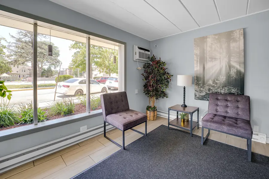 320 Circle Avenue #203, Forest Park, IL 60130 - #2