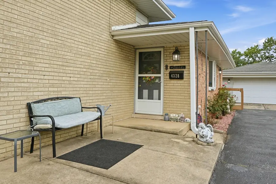 4328 Wagman Street, Oak Forest, IL 60452 - #3