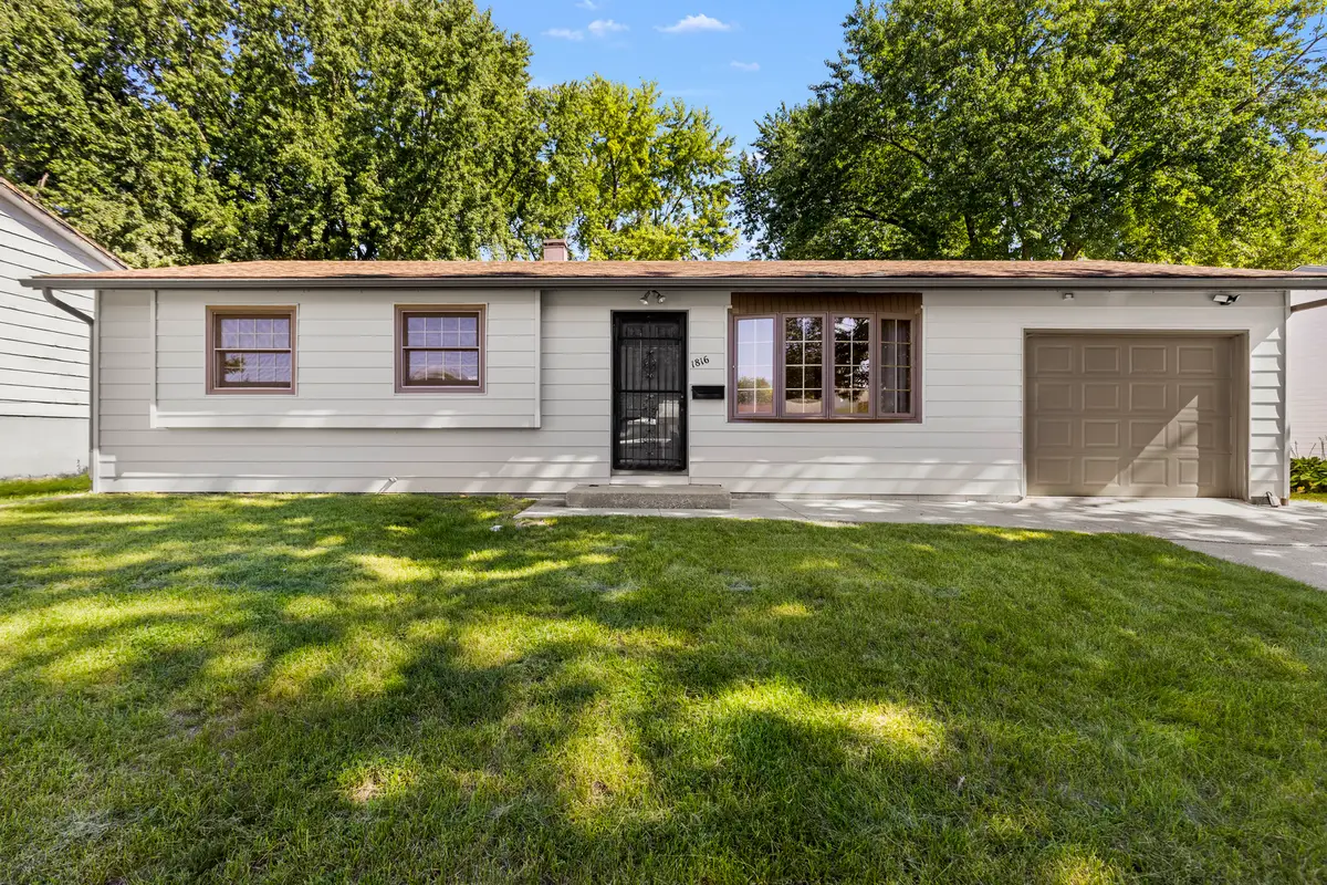 1816 8th Avenue, Belvidere, IL 61008 - #1