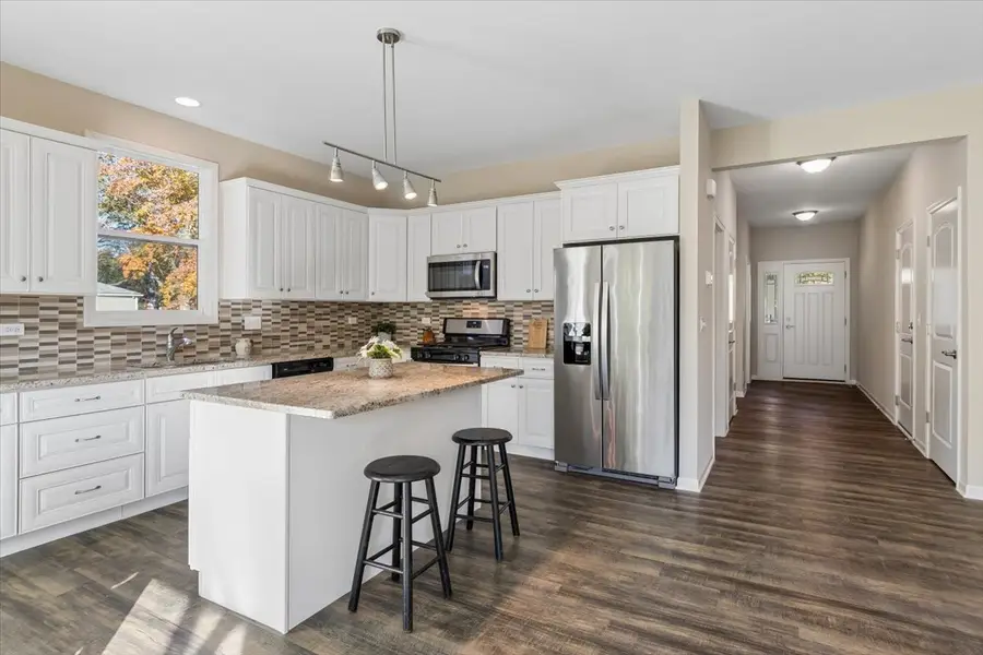 811 Freemont Street, Yorkville, IL 60560 - #3