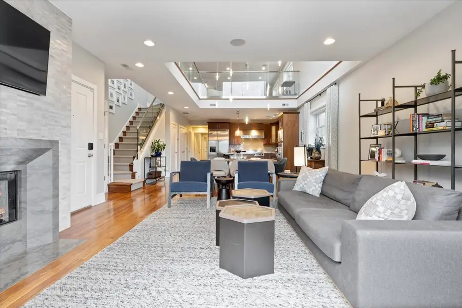 Address Withheld By Seller, Chicago, IL 60613 - #3