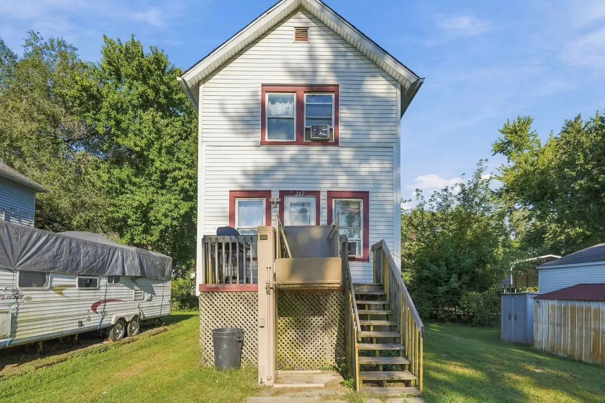 217 12th Street, East Moline, IL 61244 - #1