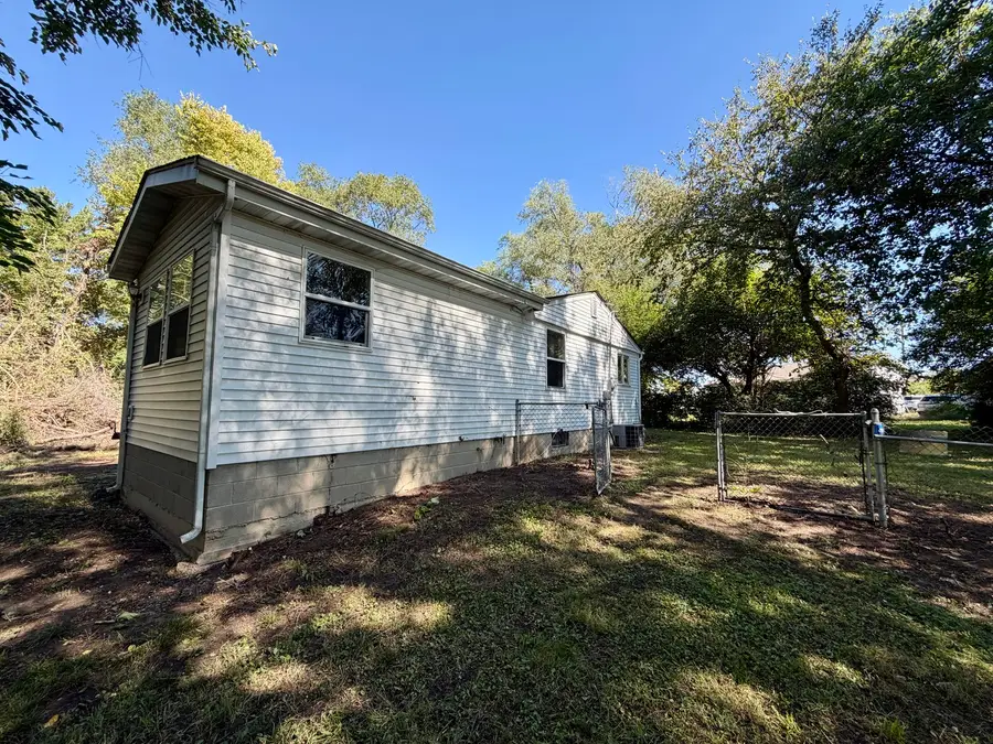 9728 Smythe Avenue, Machesney Park, IL 61115 - #3