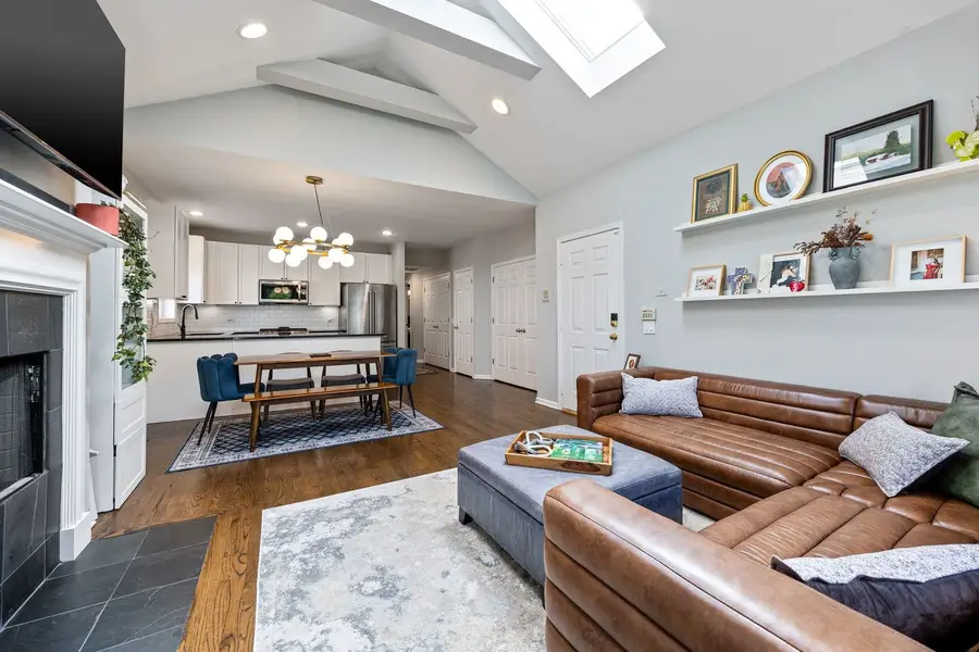 3111 N Seminary Avenue #3N, Chicago, IL 60657 - #3