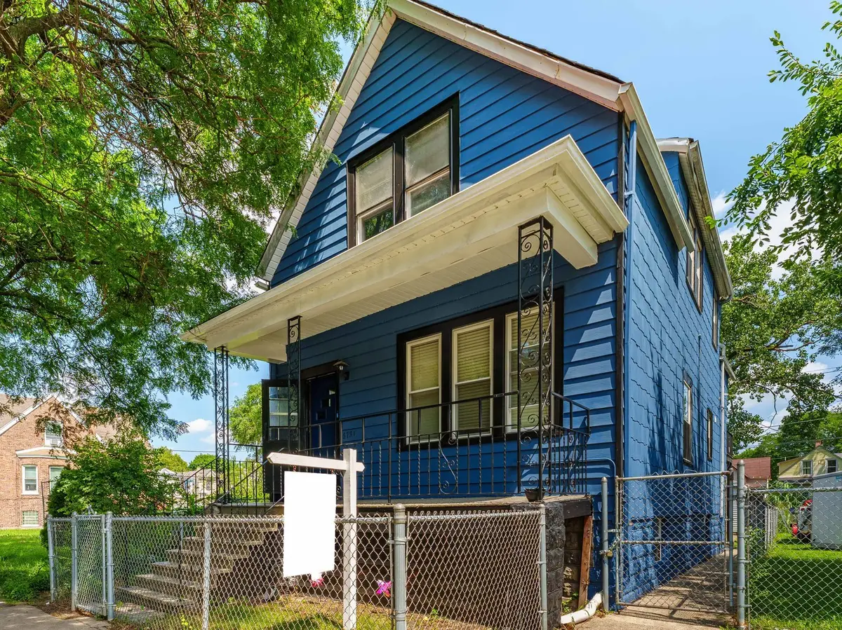 6731 S Loomis Boulevard, Chicago, IL 60636 - #1