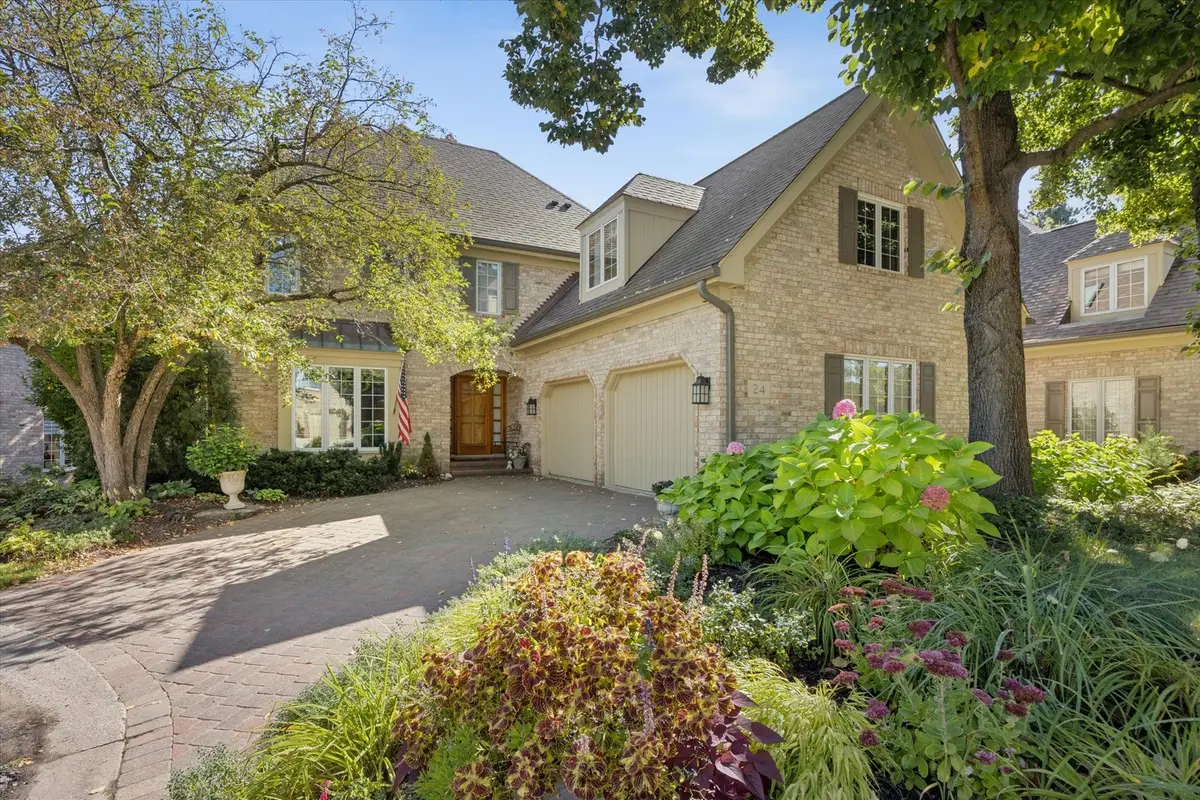 24 Tartan Lakes Court, Westmont, IL 60559 - #1