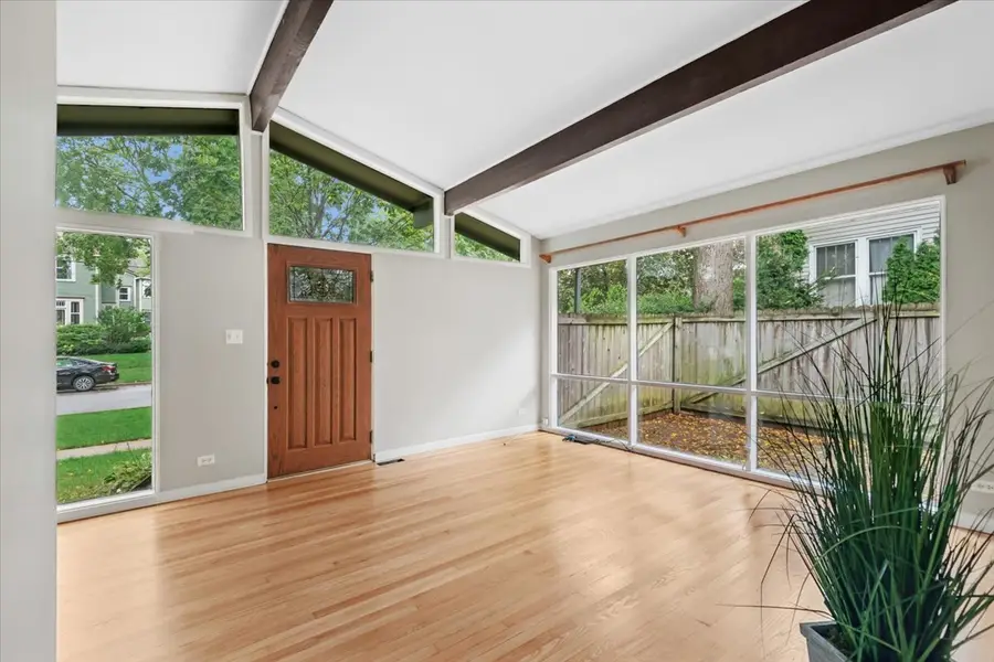 216 Broadway Street, Libertyville, IL 60048 - #2