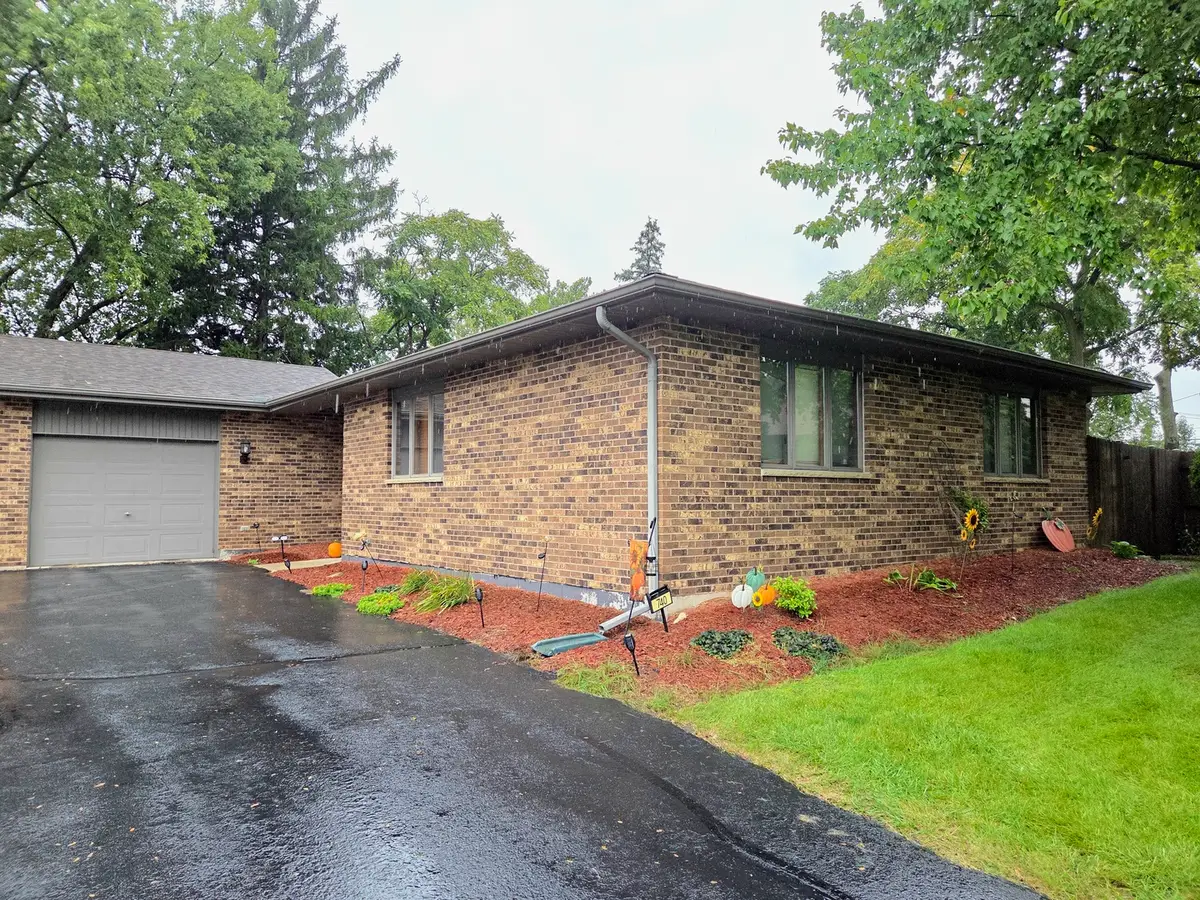 740 Tara Drive, Woodstock, IL 60098 - #1