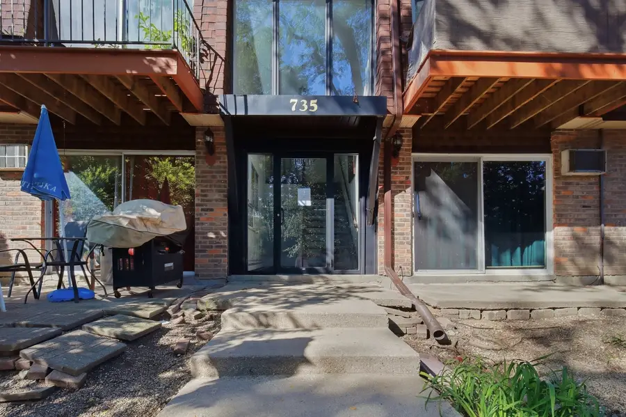 735 Grove Drive #214, Buffalo Grove, IL 60089 - #2