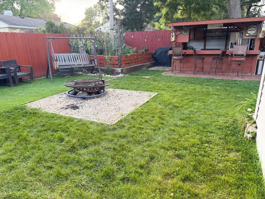 25 Meadowlark Lane, Carpentersville, IL 60110 - #2