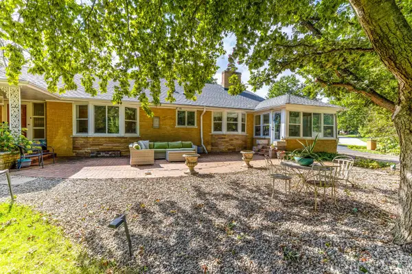257-259 N Brookdale Lane, Palatine, IL 60067