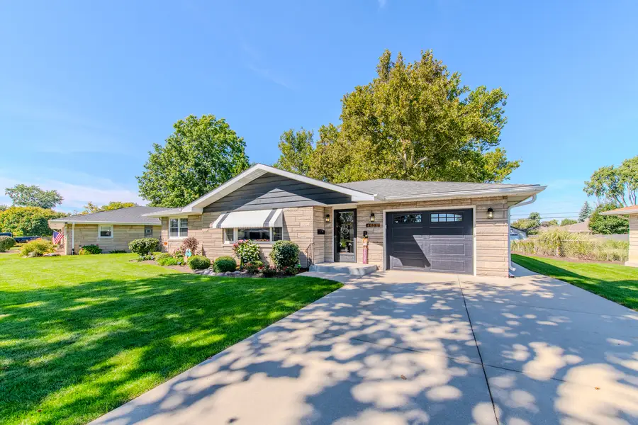 405 Bevan Drive E, Joliet, IL 60435 - #3