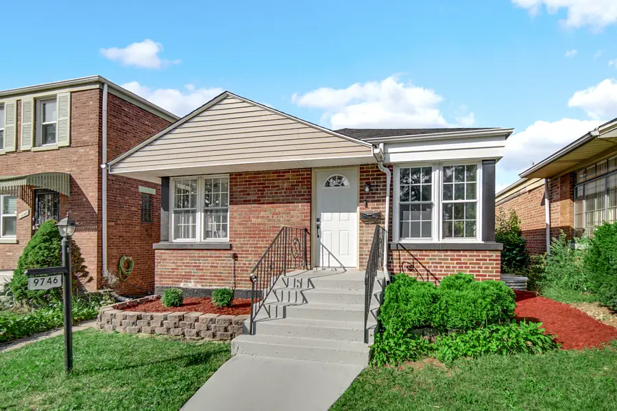 9746 S Dobson Avenue, Chicago, IL 60628 - #2