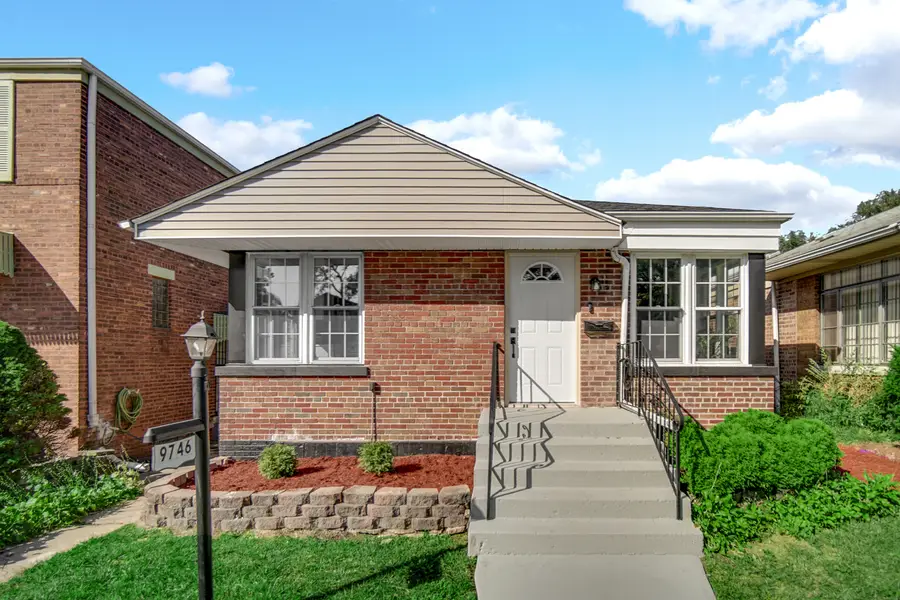 9746 S Dobson Avenue, Chicago, IL 60628 - #3