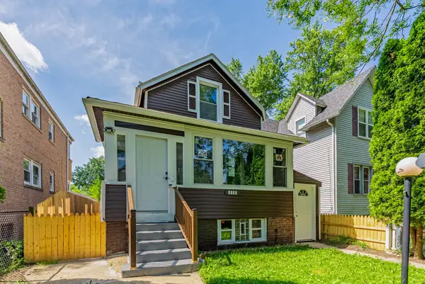 1914 Foster Street, Evanston, IL 60201