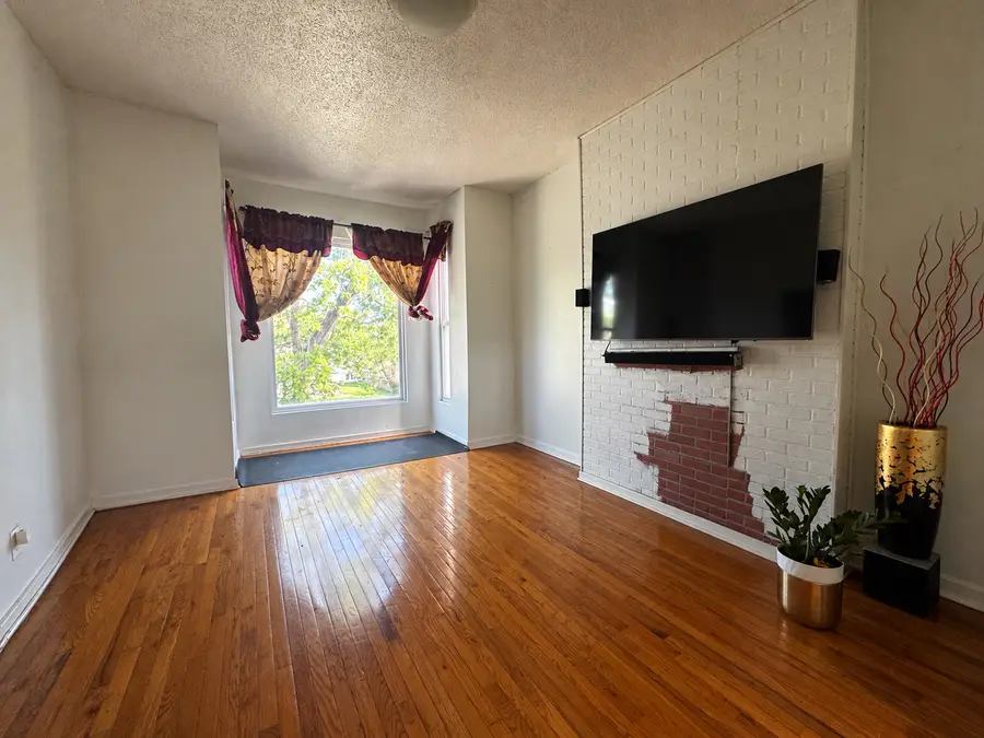 6830 S Langley Avenue, Chicago, IL 60637 - #3