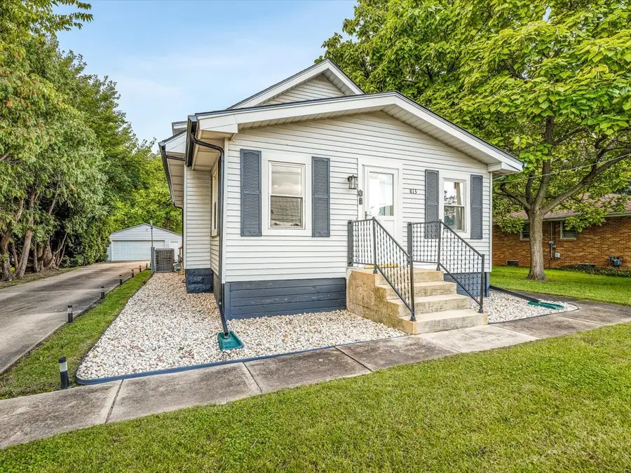 813 Harlem Road, Machesney Park, IL 61115 - #3