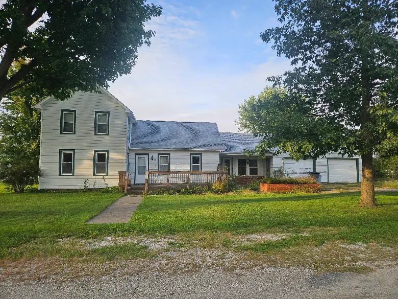 211 W Liberty Street, Joy, IL 61260 - #1