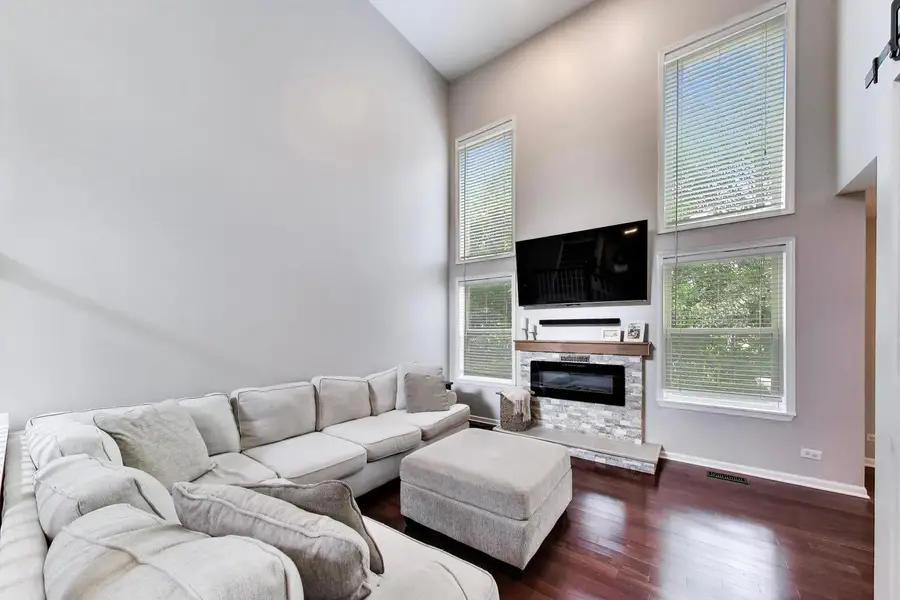 924 Ainsley Drive #---, West Chicago, IL 60185 - #3