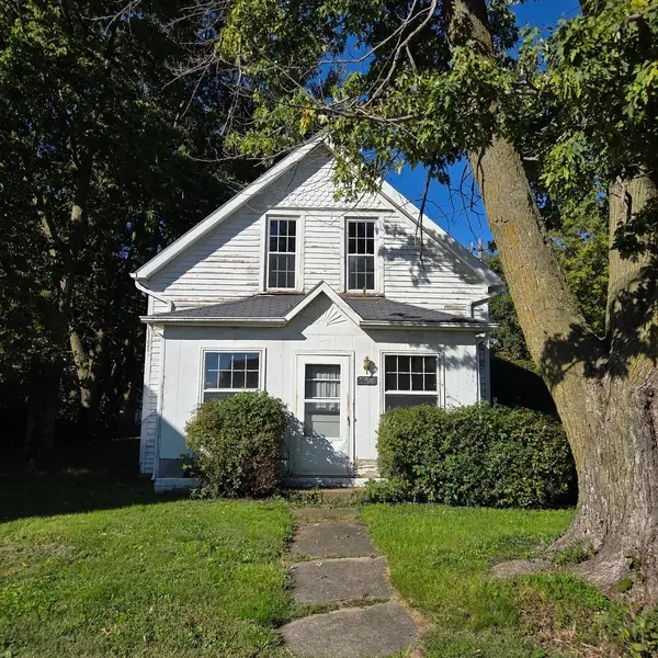 301 3rd Street, Sherrard, IL 61281
